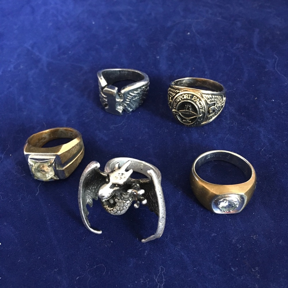 Five retro men’s rings